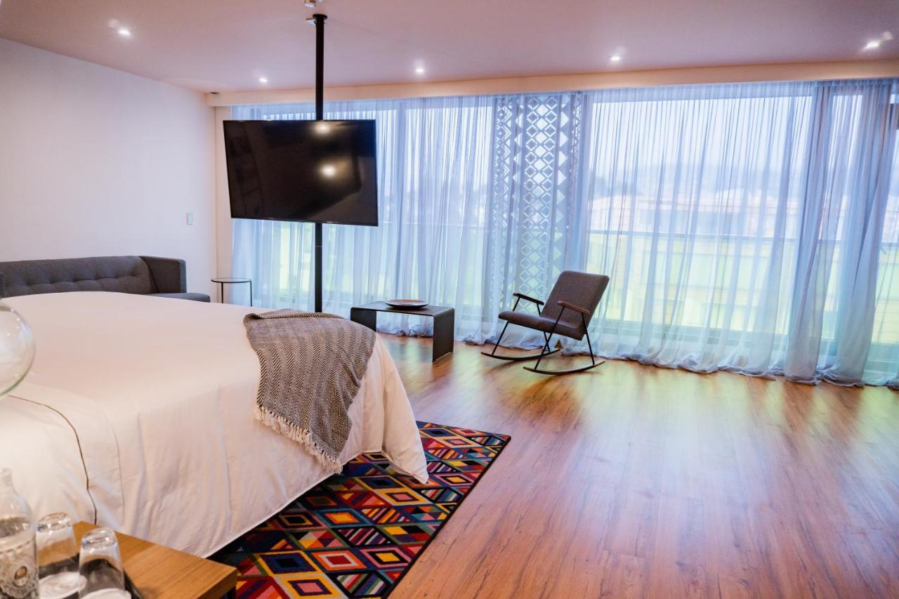 Hotel V1501 帕斯托 外观 照片 A bedroom at the hotel