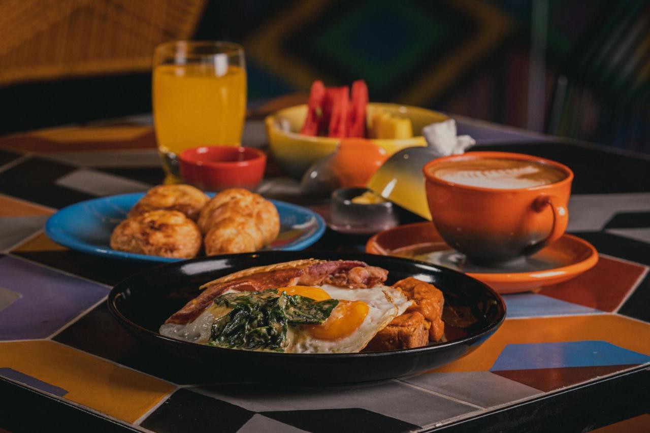 Hotel V1501 帕斯托 外观 照片 A typical breakfast in Brazil