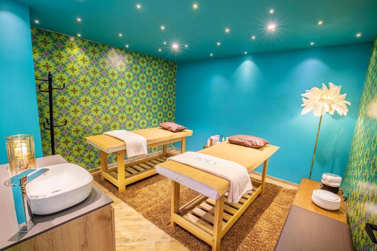 Hotel V1501 帕斯托 外观 照片 A spa in Paris, France